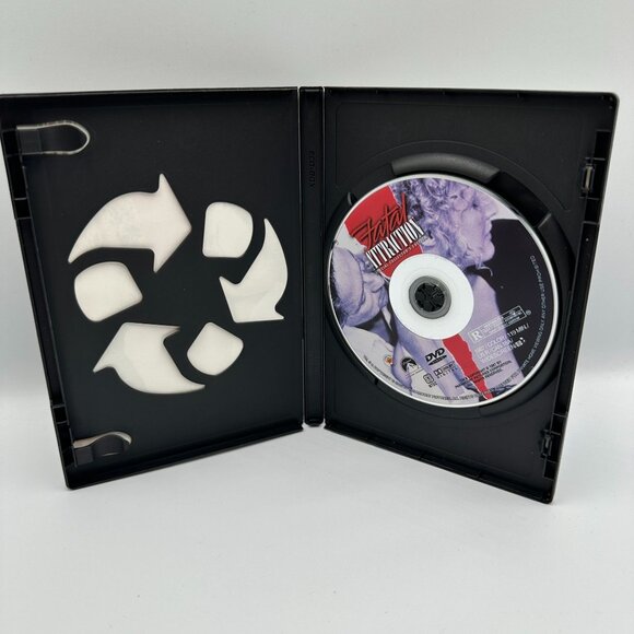 Fatal Attraction Special Collectors Edition Michael Douglas Glenn Close DVD 1987 - Picture 3 of 3